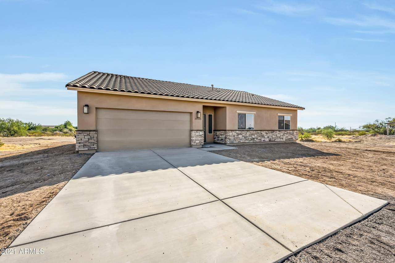 5231 Gold Canyon Drive - Photo 1