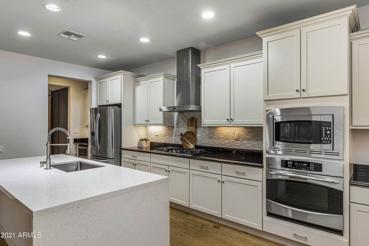 21523 39th Terrace - Photo 1