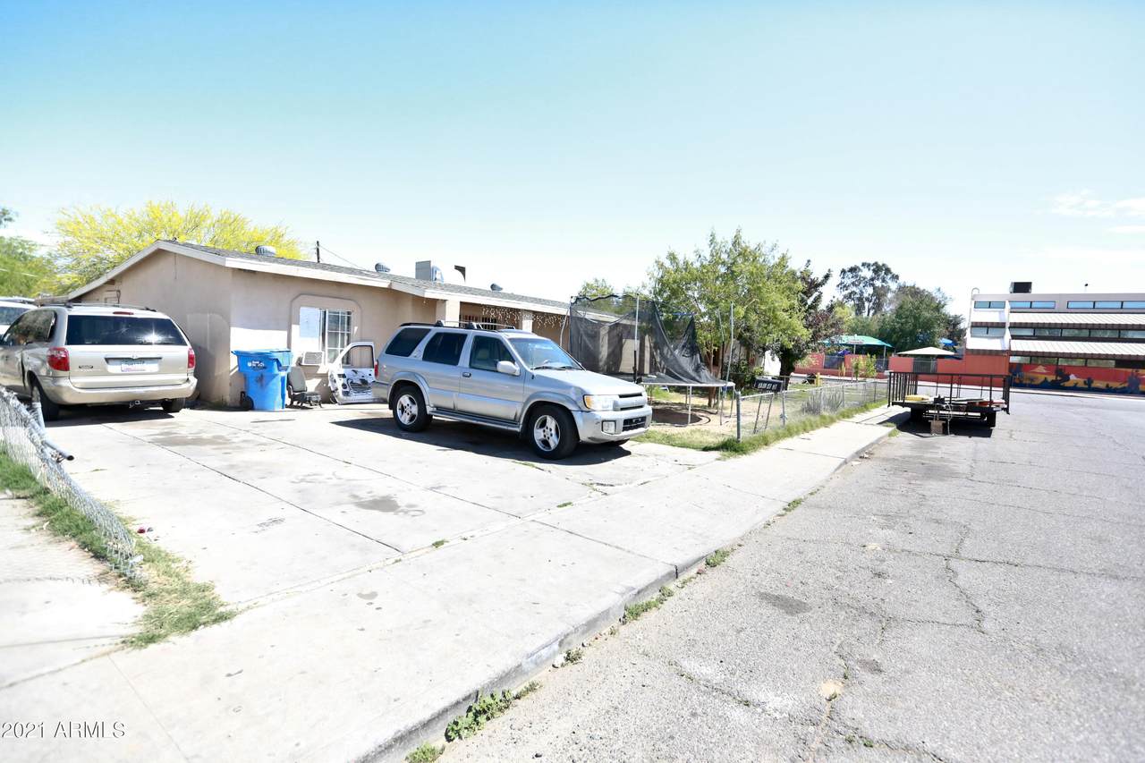 1643 38TH Lane - Photo 1