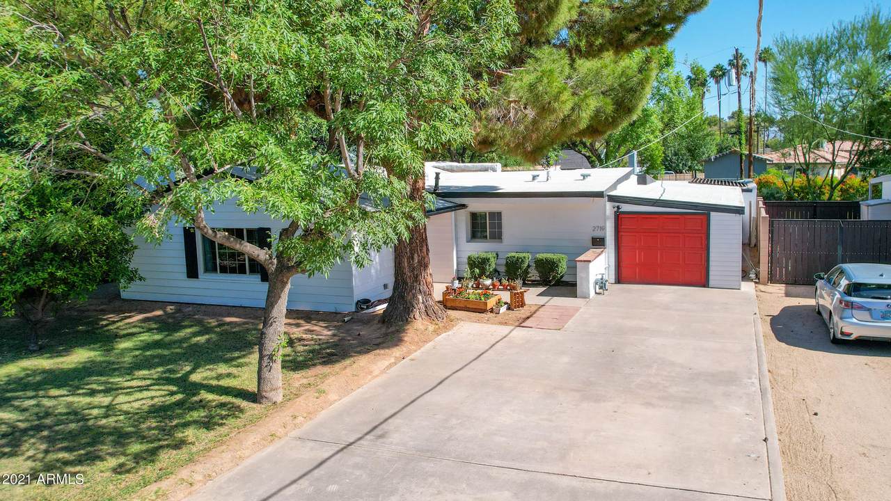 2719 Flower Street - Photo 1