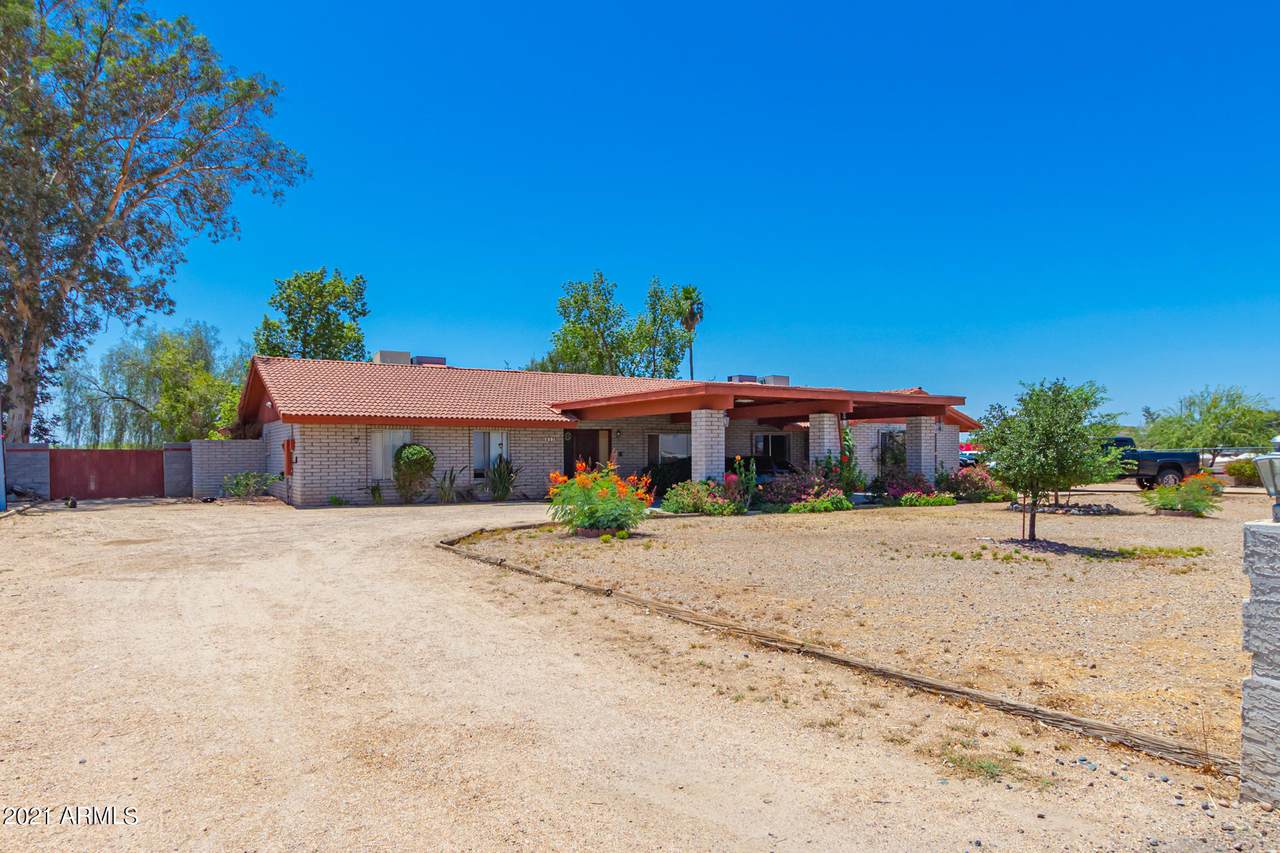 5317 Wescott Drive - Photo 1