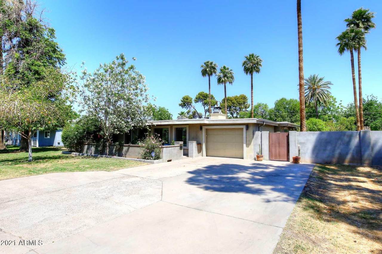 4126 Lewis Avenue - Photo 1