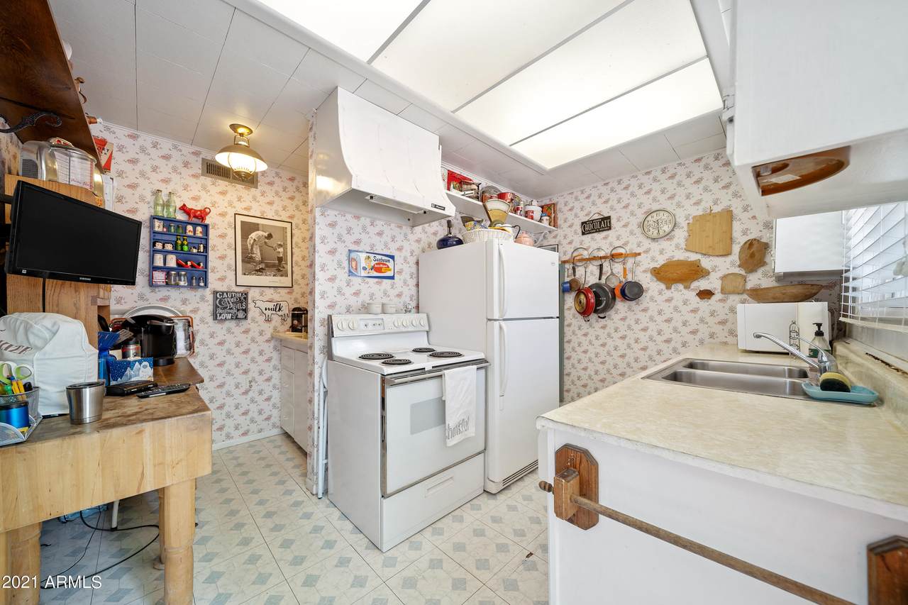 309 Pleasant Street - Photo 1