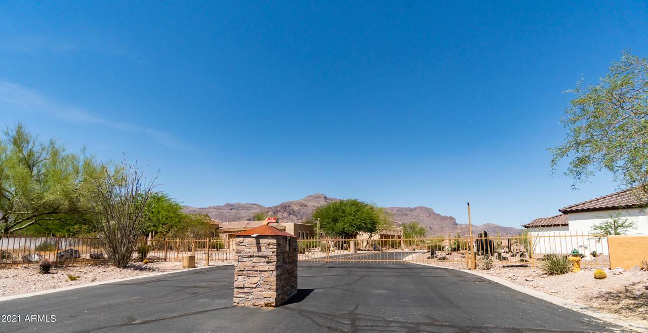 10494 Walking Stick Way - Photo 1