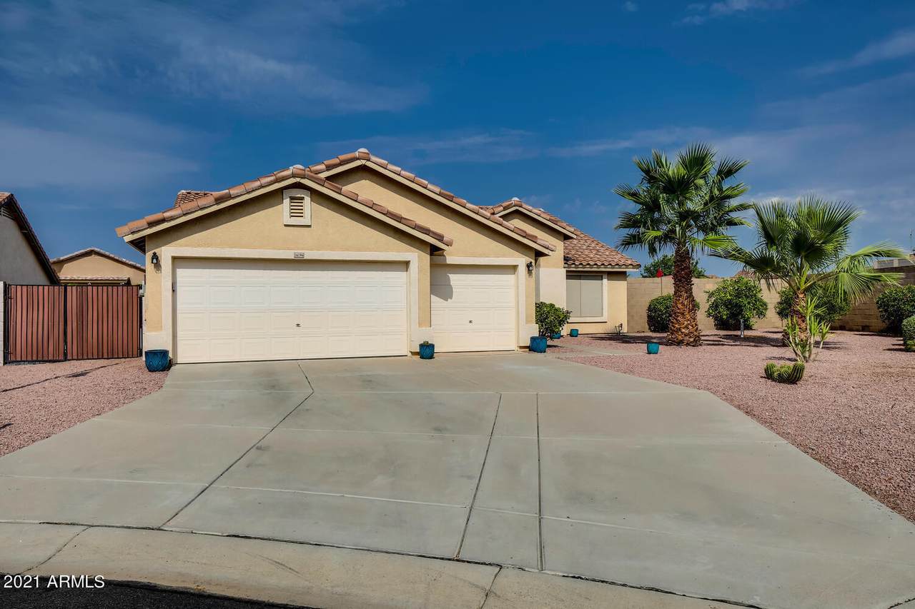16196 159TH Avenue - Photo 1