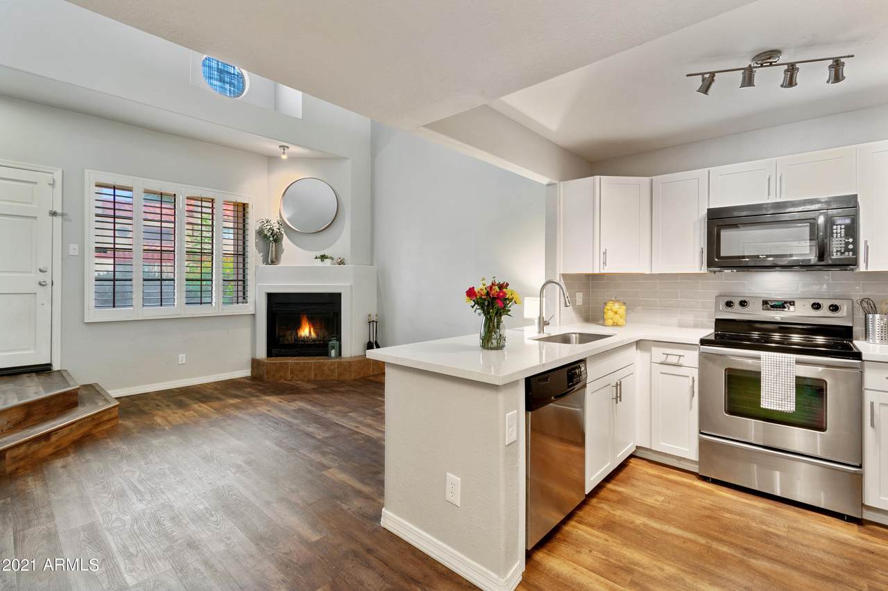 1025 Highland Avenue - Photo 1