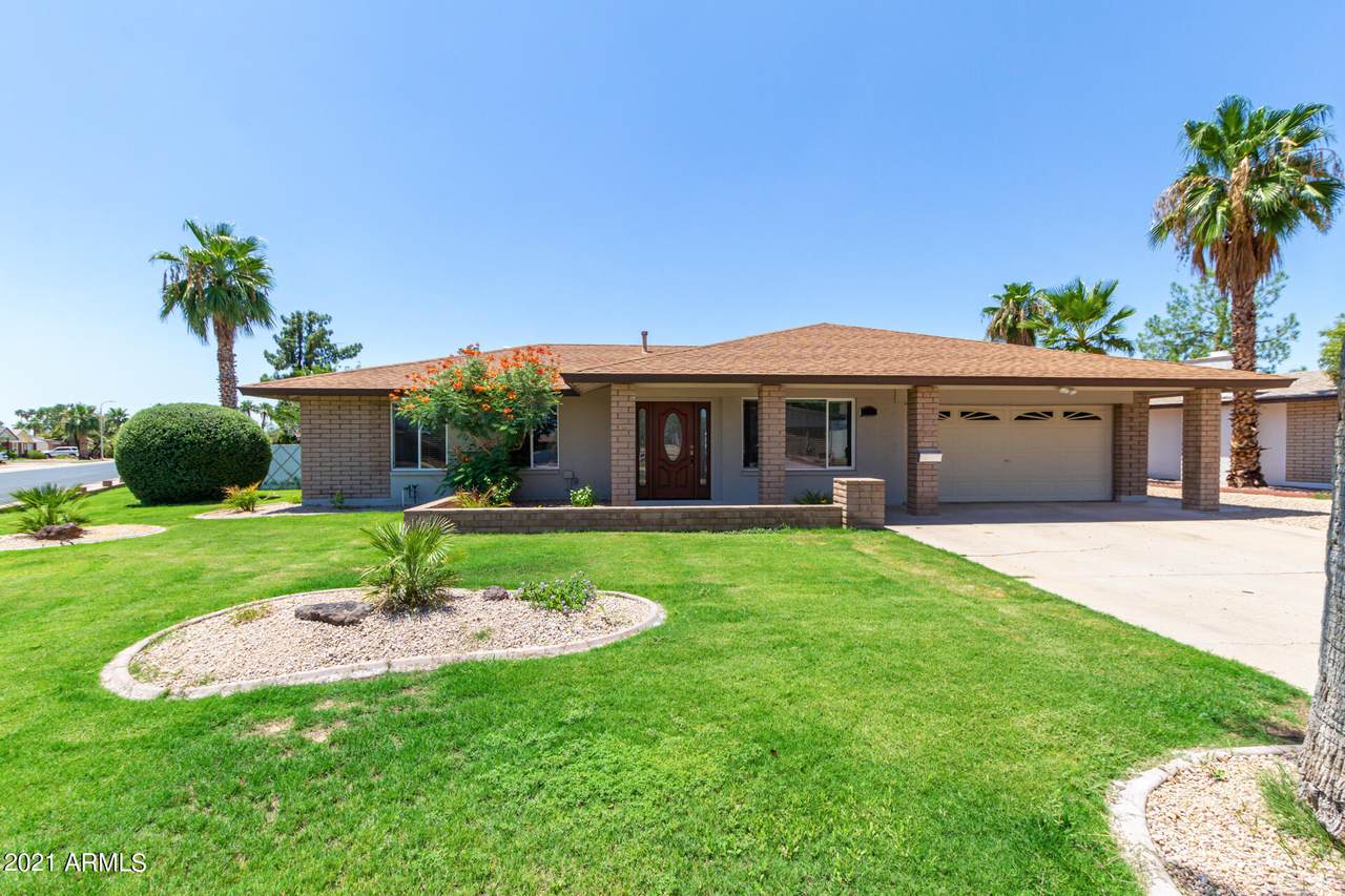 9226 40TH Drive - Photo 1