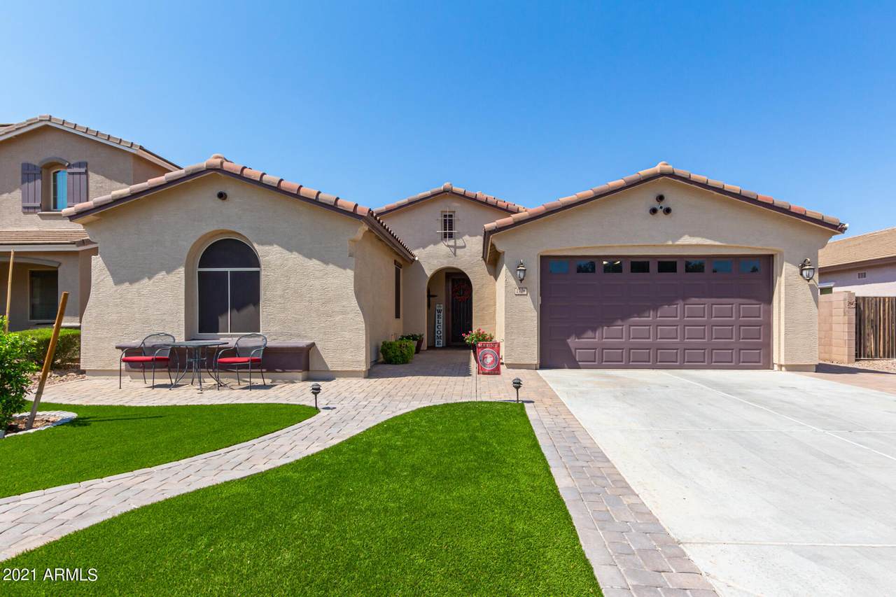 2726 Sourwood Drive - Photo 1
