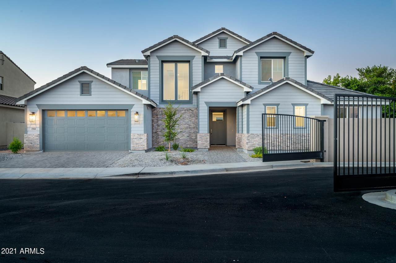 1359 Mclellan Boulevard - Photo 1