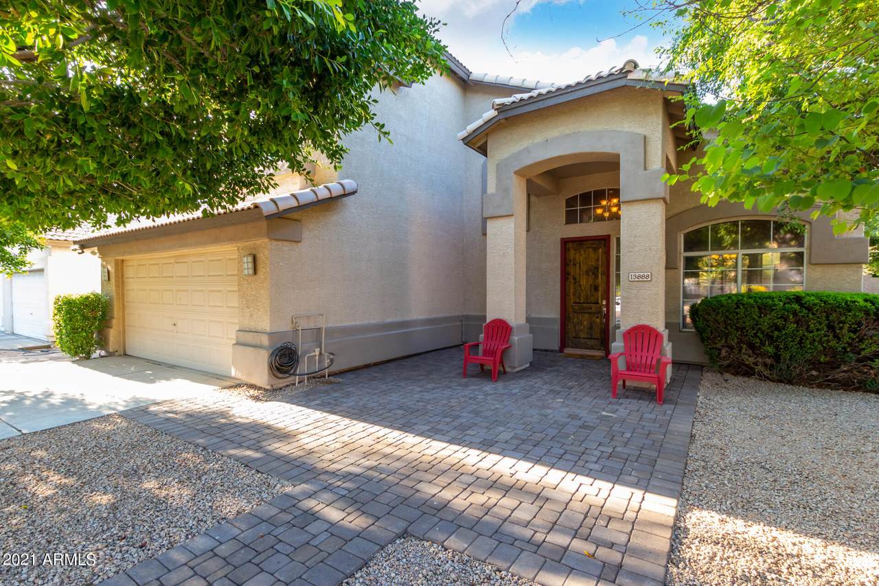 13888 Wilshire Drive - Photo 1