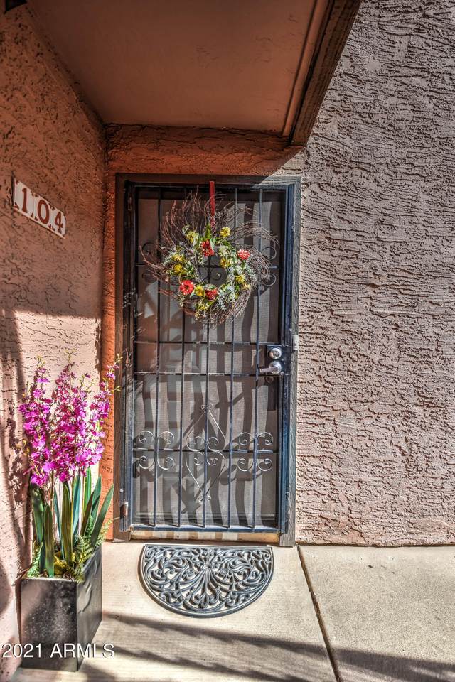 1075 Chandler Boulevard - Photo 1