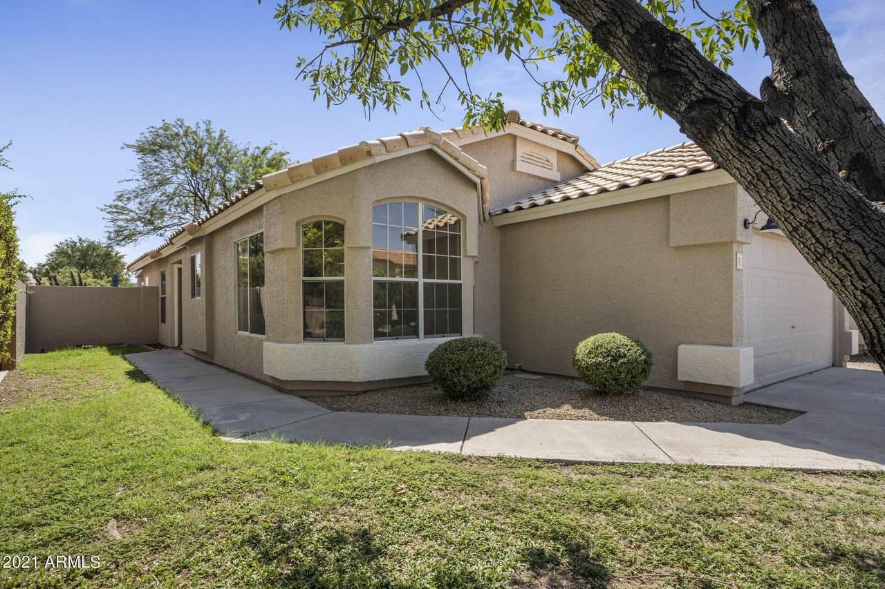 1071 Lark Drive - Photo 1
