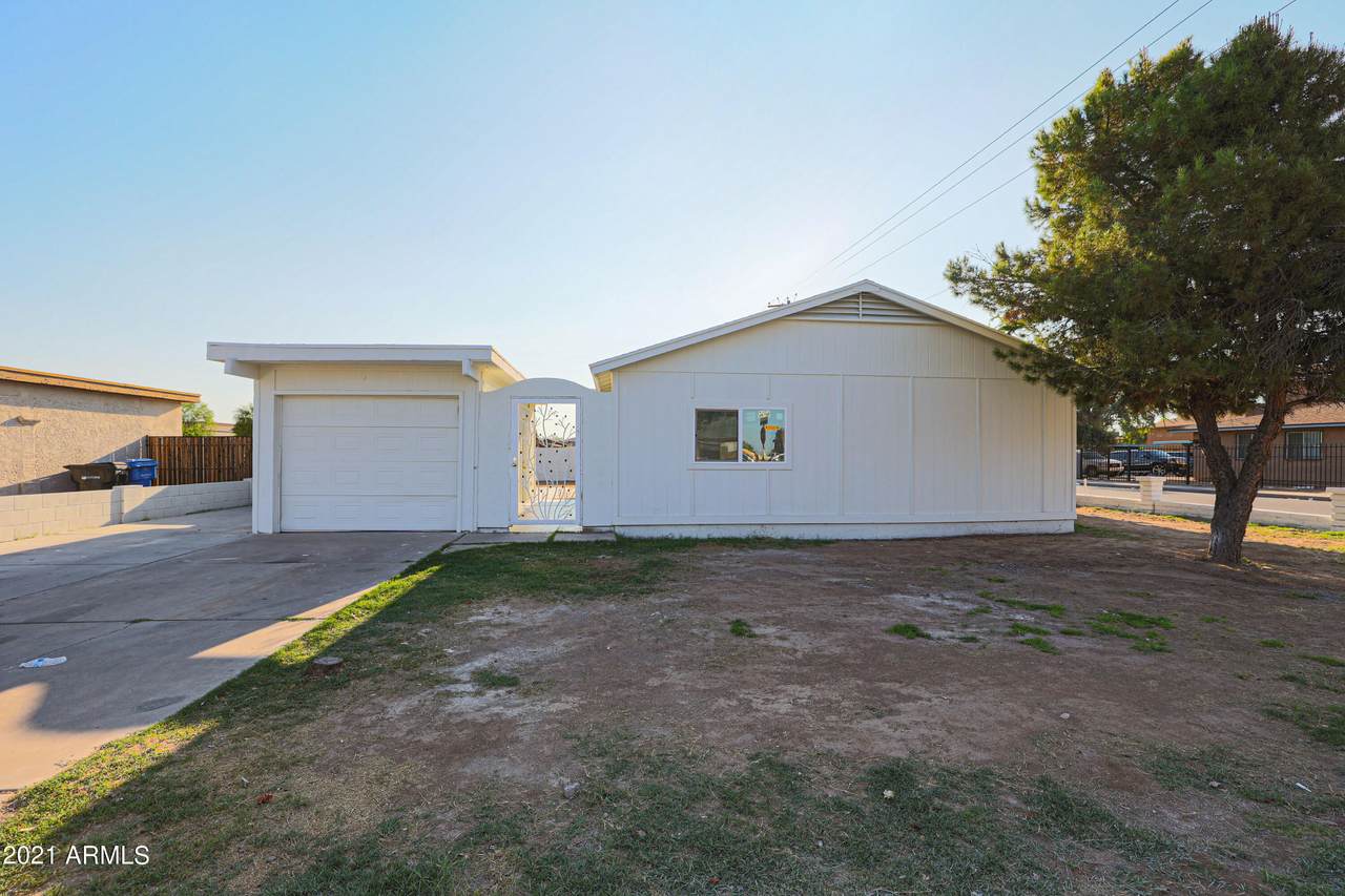 4301 70TH Avenue - Photo 1