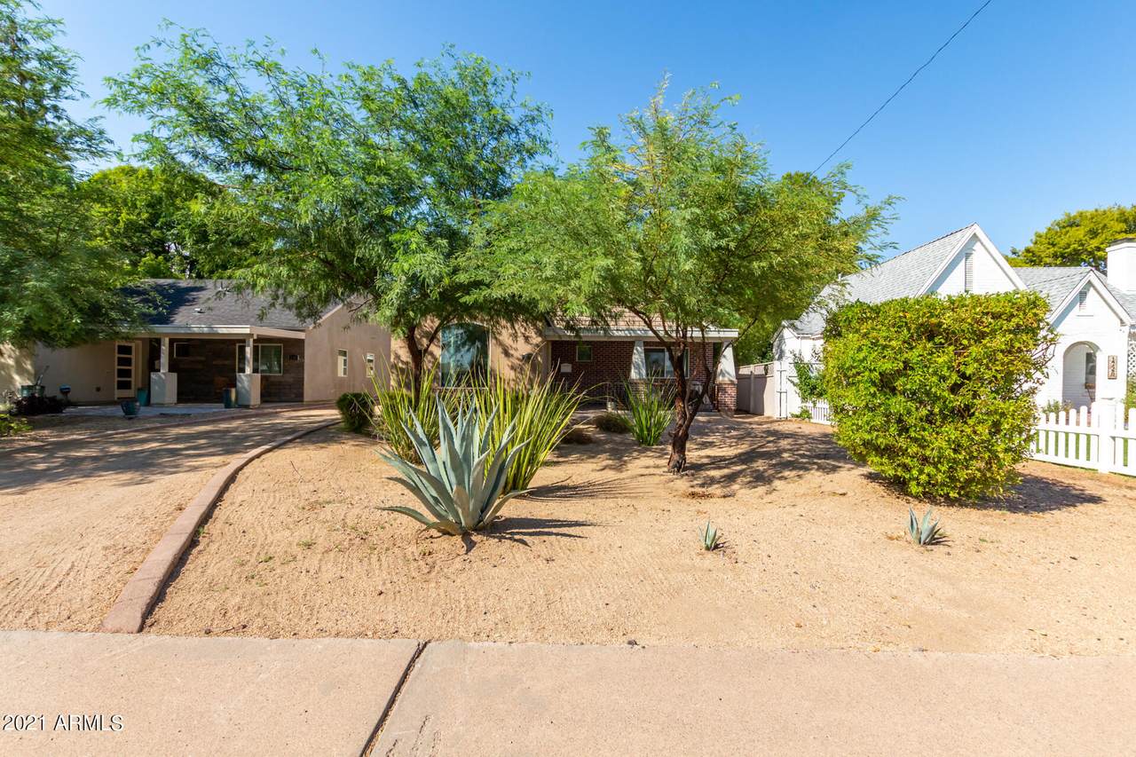 1718 Pinchot Avenue - Photo 1