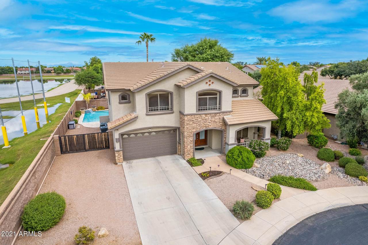 1656 Bartlett Place - Photo 1