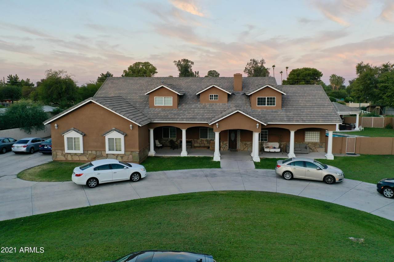 1060 Robin Lane - Photo 1