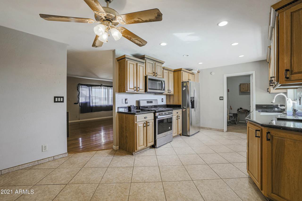 1105 12TH Street - Photo 1