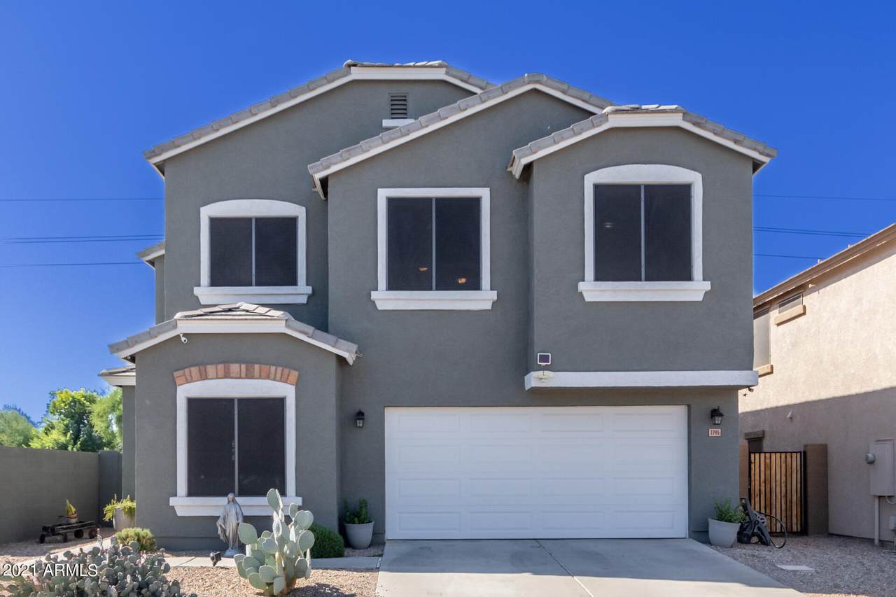 33914 Cobble Stone Drive - Photo 1