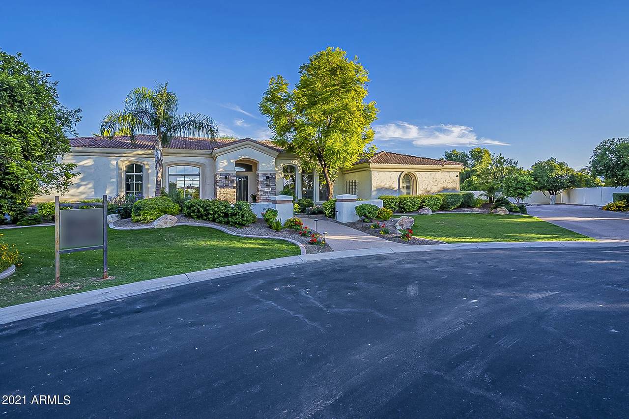3555 Jasmine Circle - Photo 1