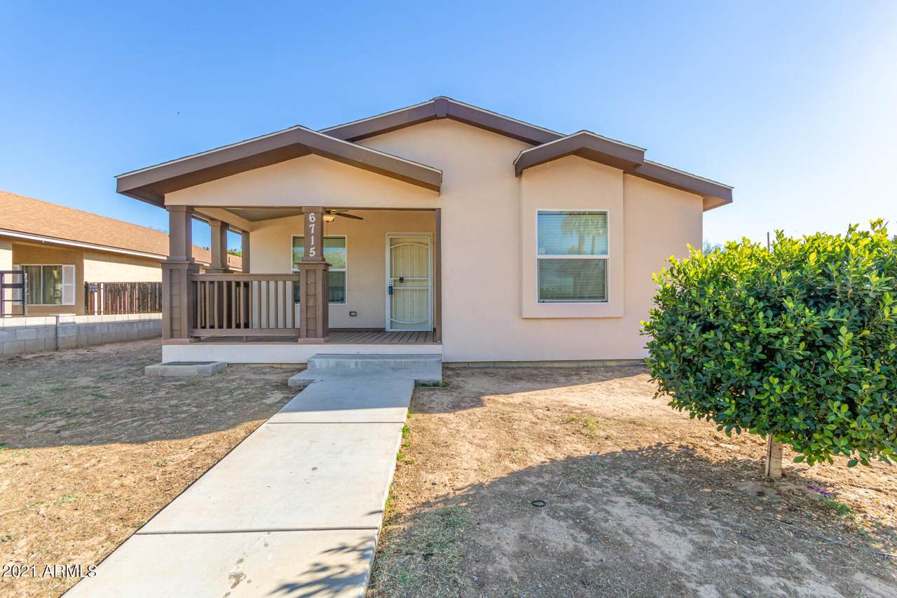 6715 60TH Avenue - Photo 1