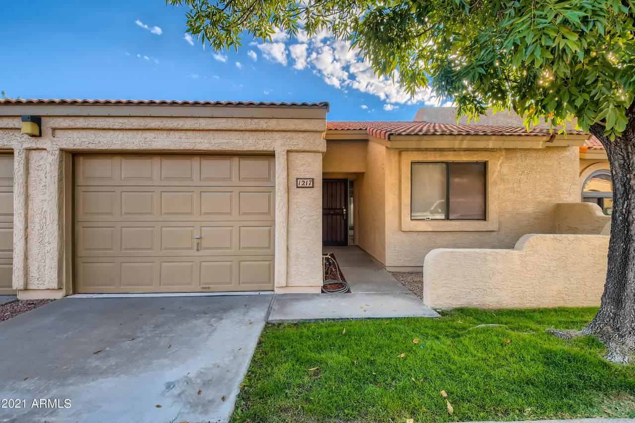 1021 Greenfield Road - Photo 1
