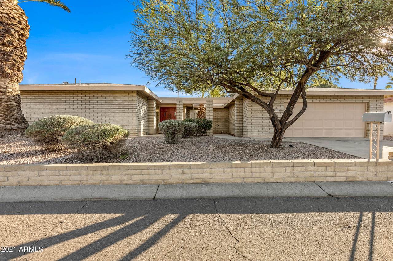9219 28TH Street - Photo 1