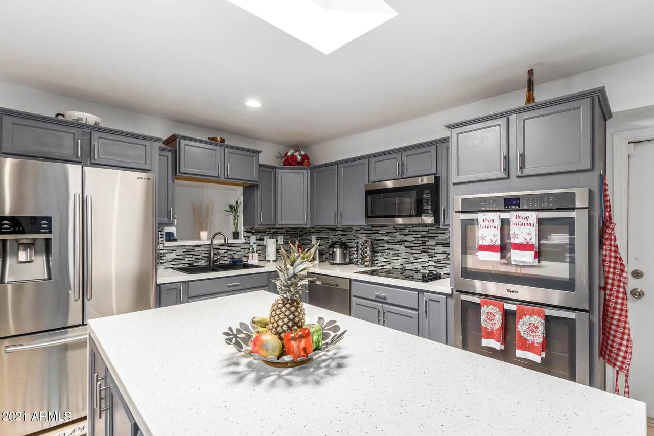 5032 65TH Avenue - Photo 1