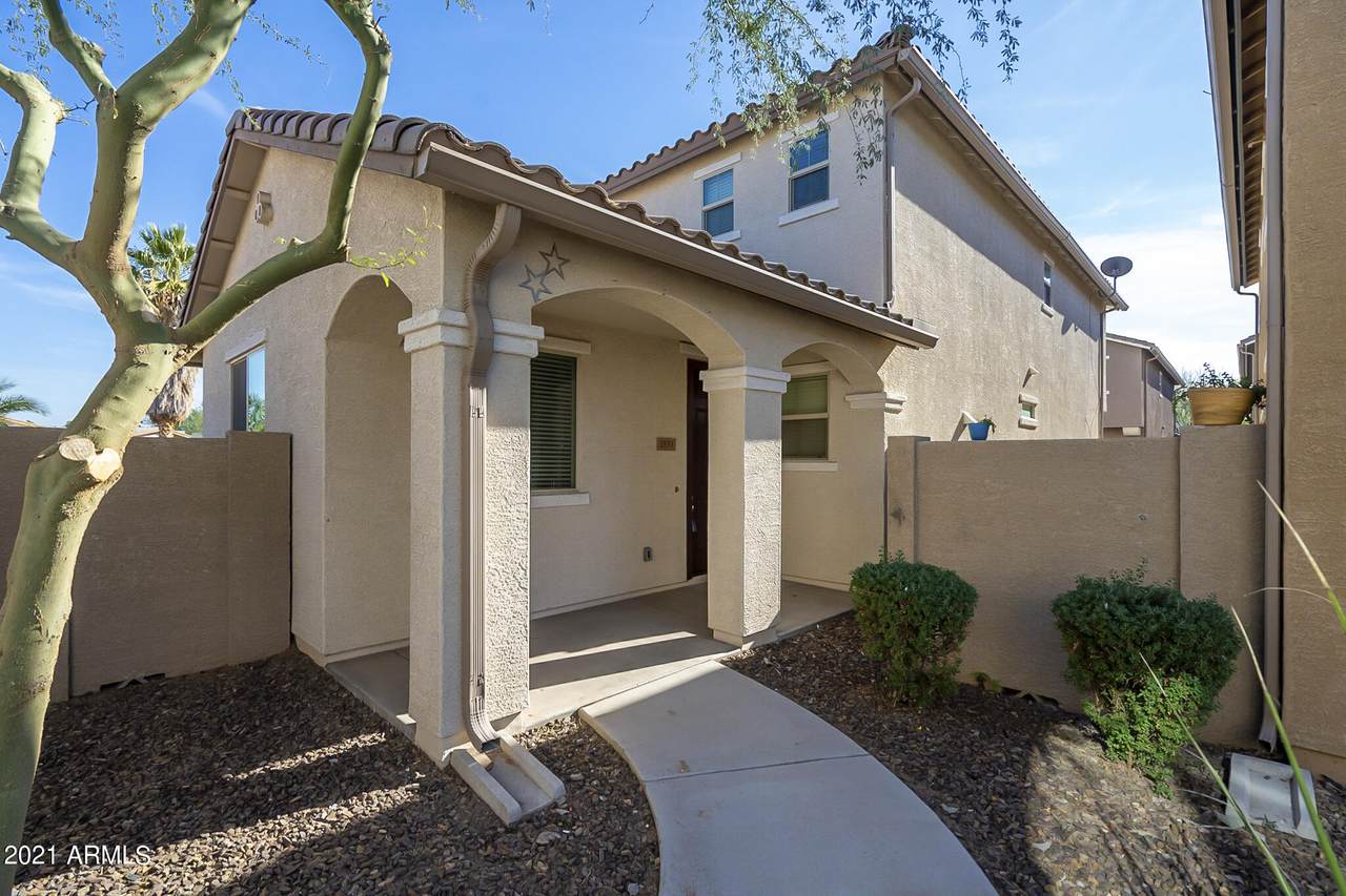 2551 73RD Drive - Photo 1