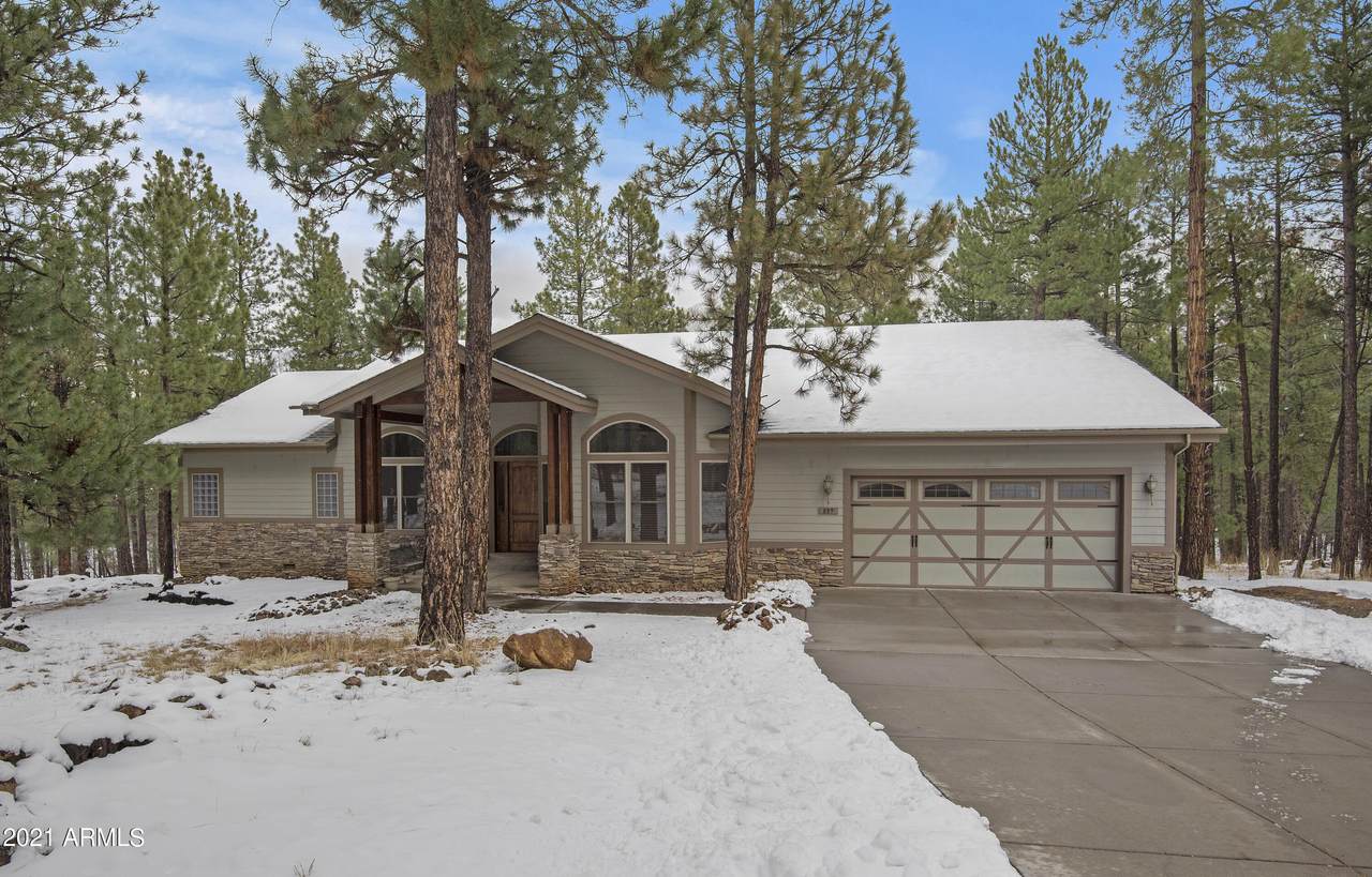 689 Acorn Lane - Photo 1