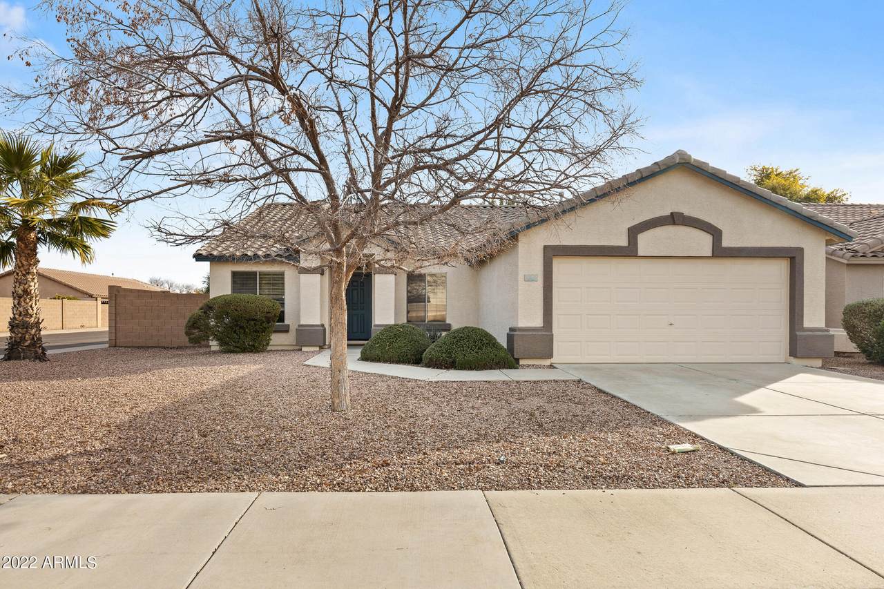 15525 160th Avenue - Photo 1