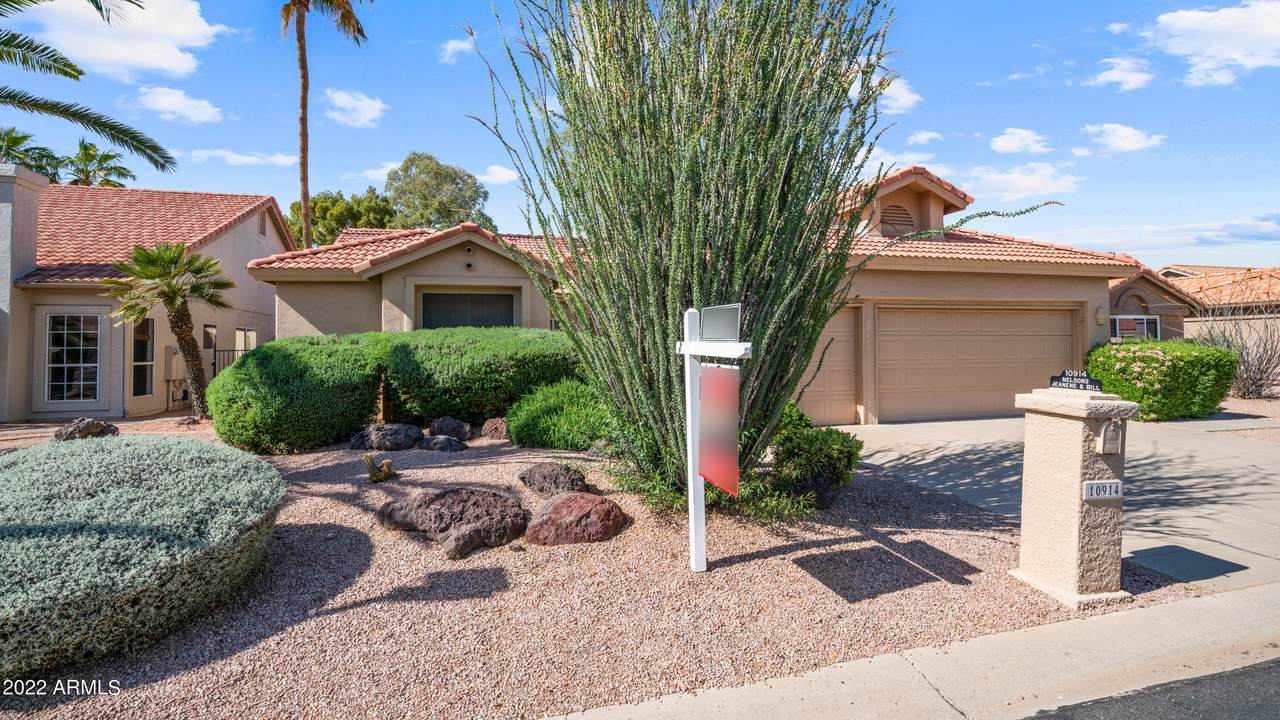 10914 San Tan Boulevard - Photo 1