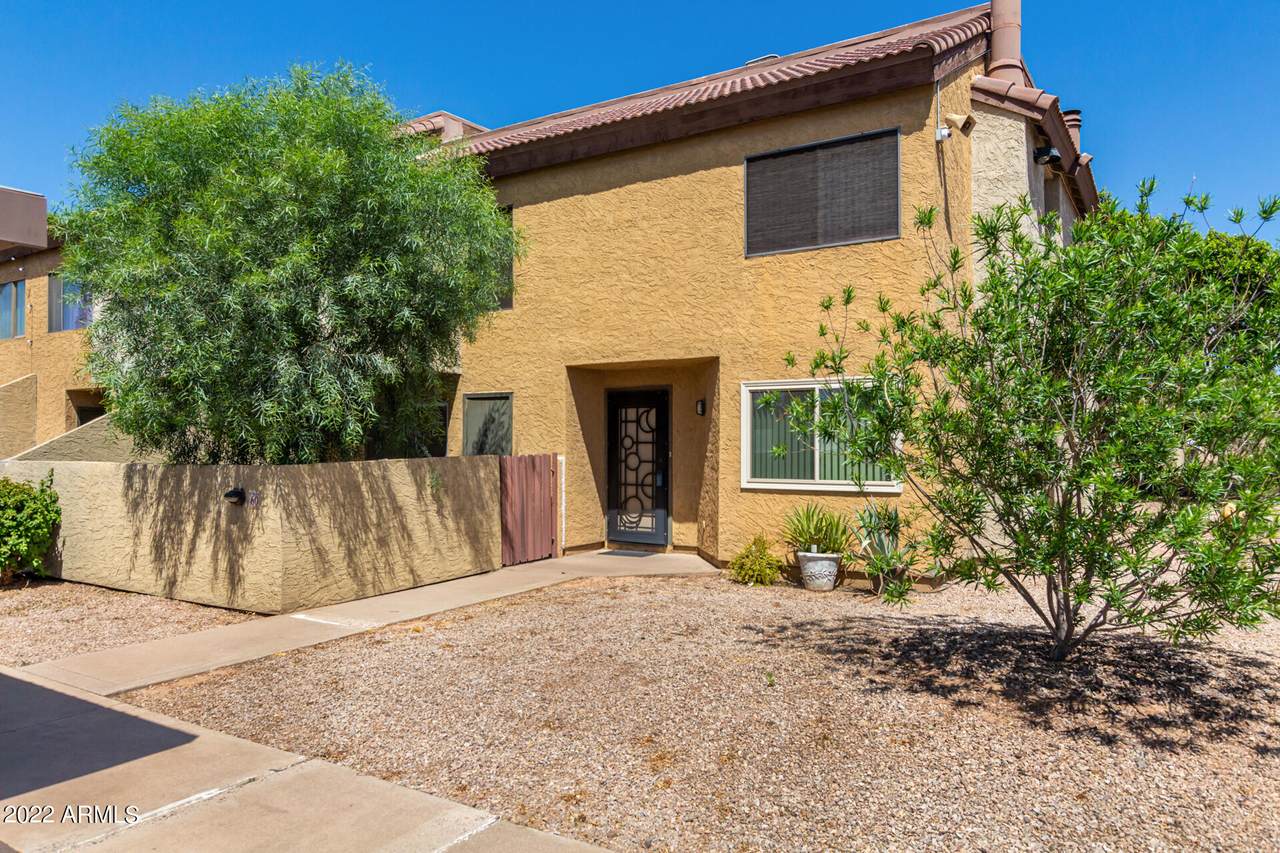 2121 Pennington - Photo 1