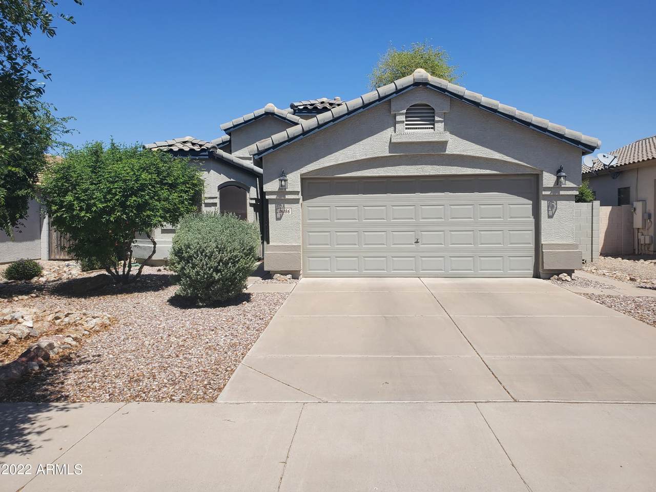 16186 Latham Street - Photo 1