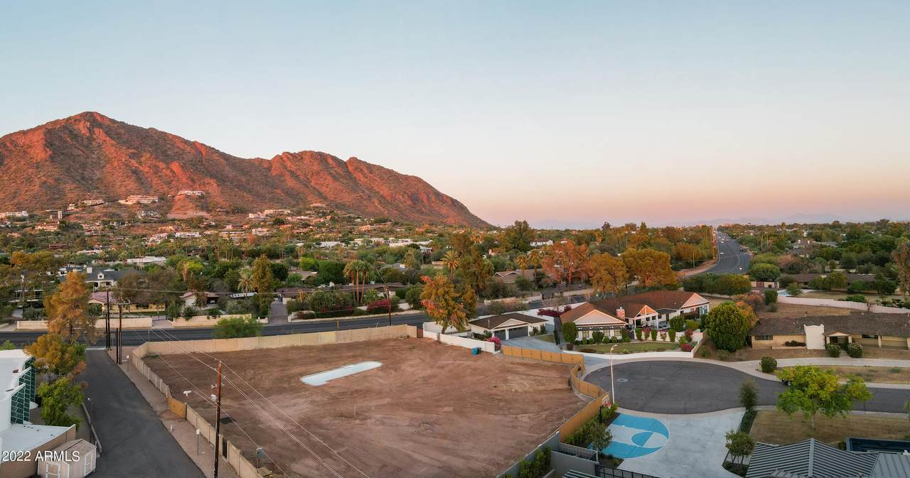 4450 53RD Street - Photo 1