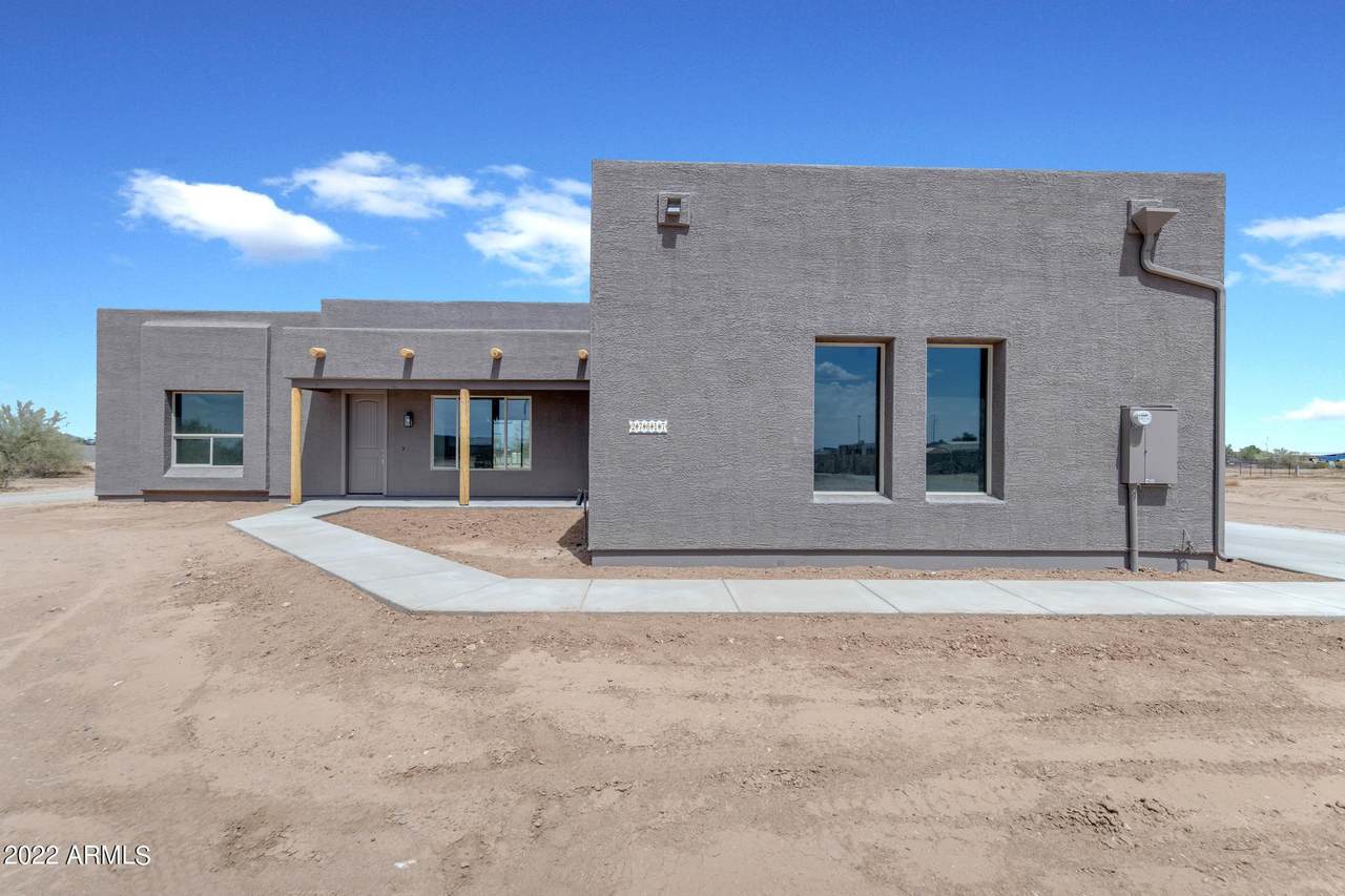 27617 220th Drive - Photo 1