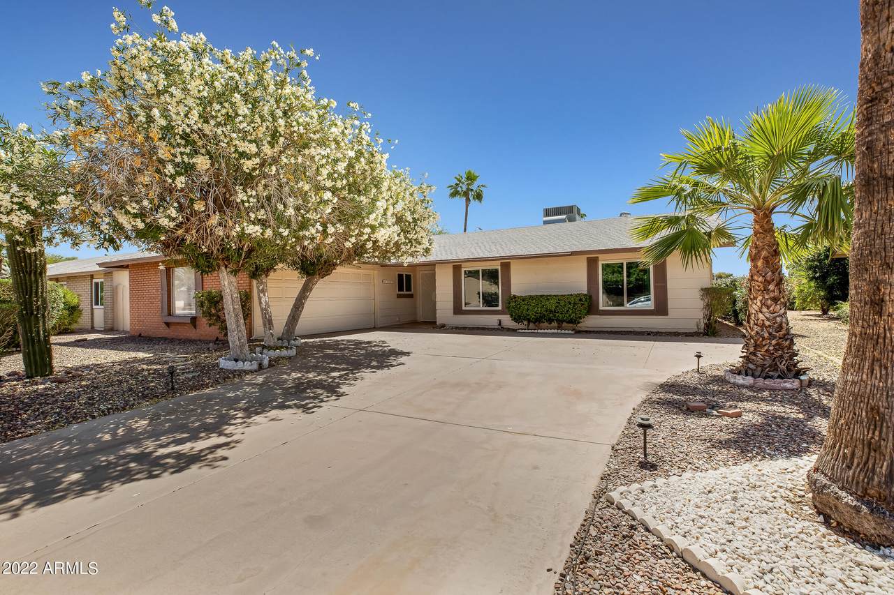 11233 Iroquois Drive - Photo 1