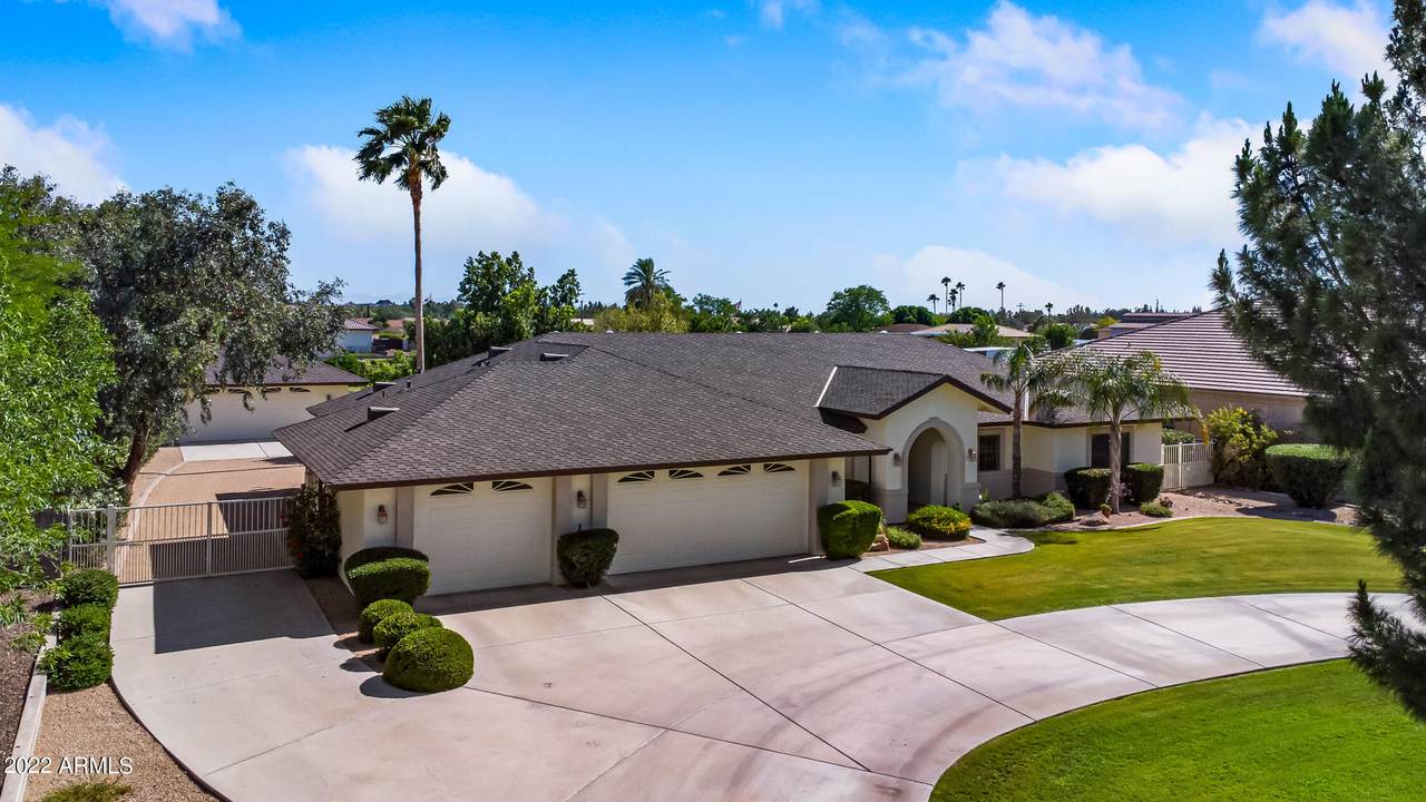 4545 Acoma Drive - Photo 1