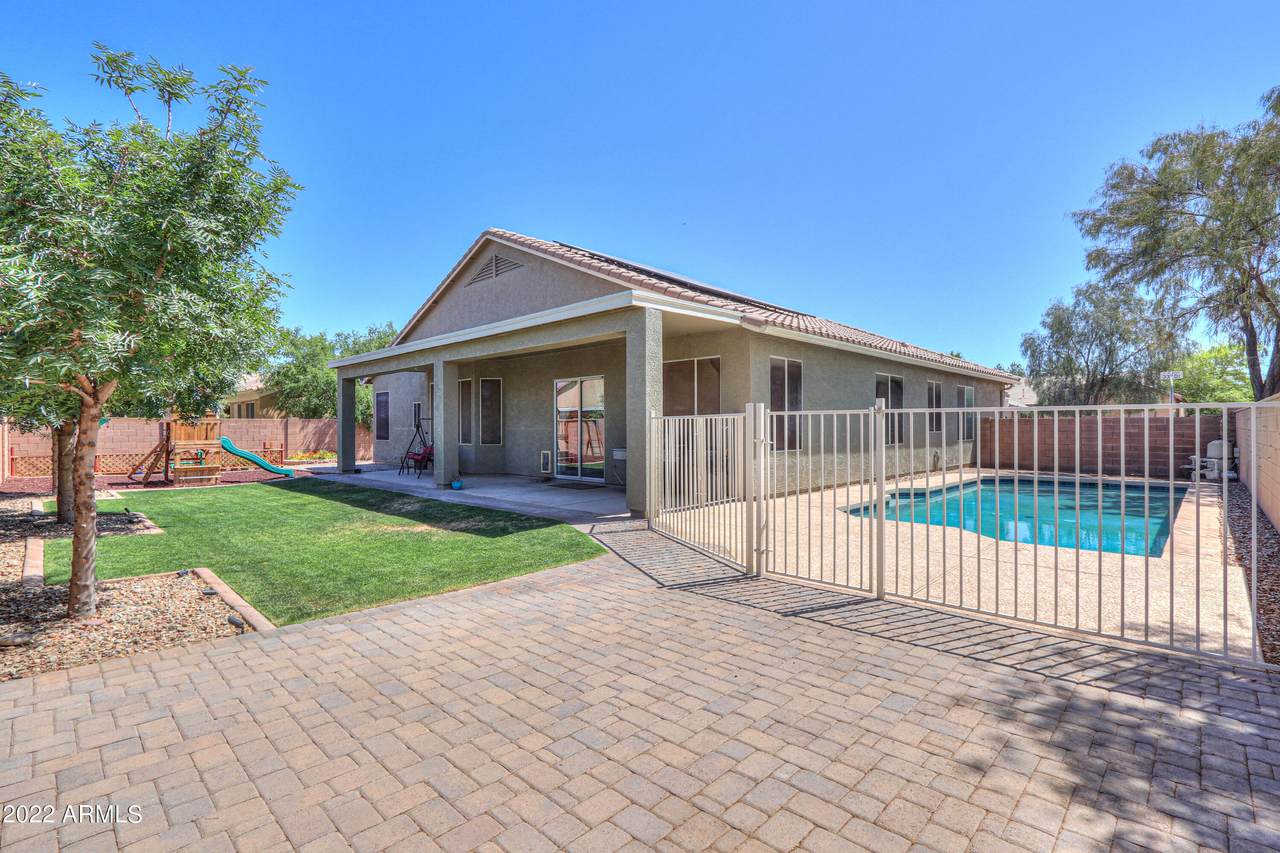 8234 33RD Drive - Photo 1