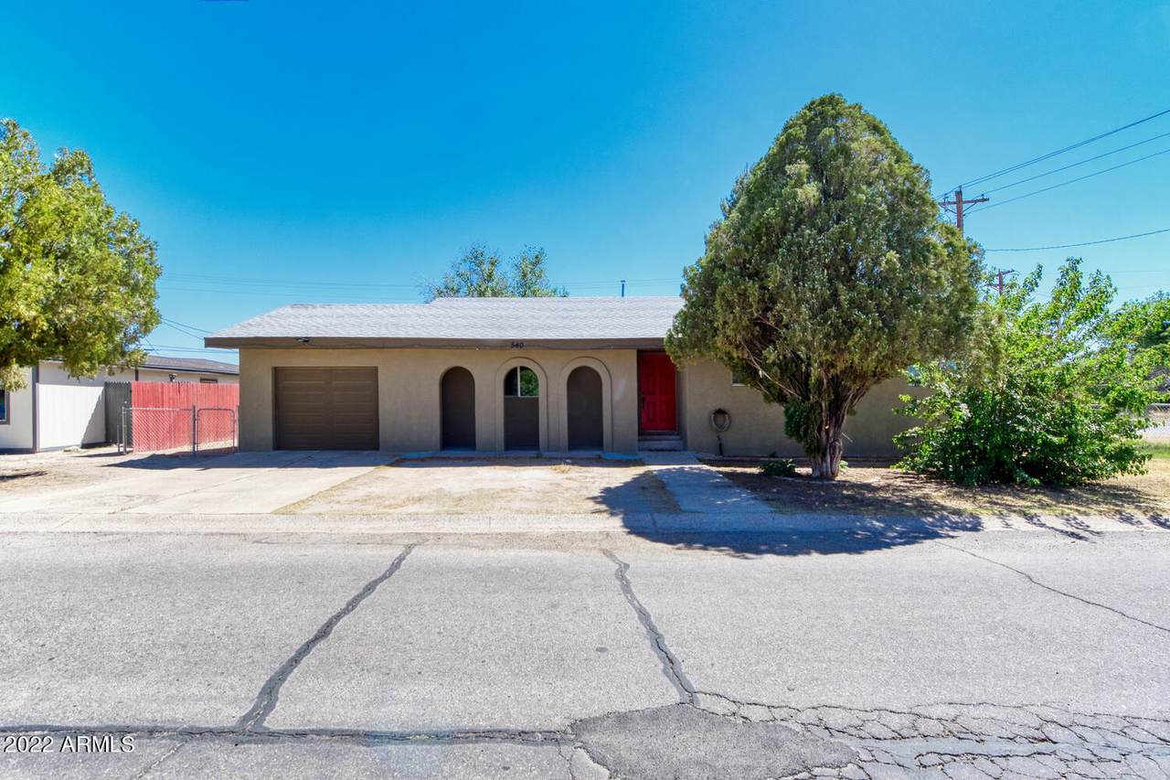 540 Henry Street - Photo 1