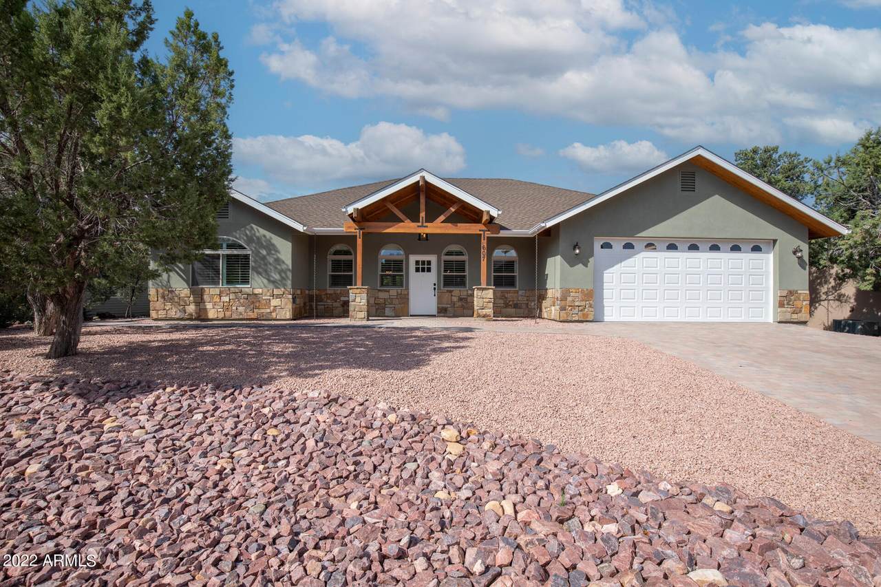 607 Phoenix Street - Photo 1
