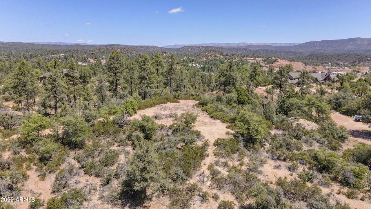 416 Highline Drive - Photo 1
