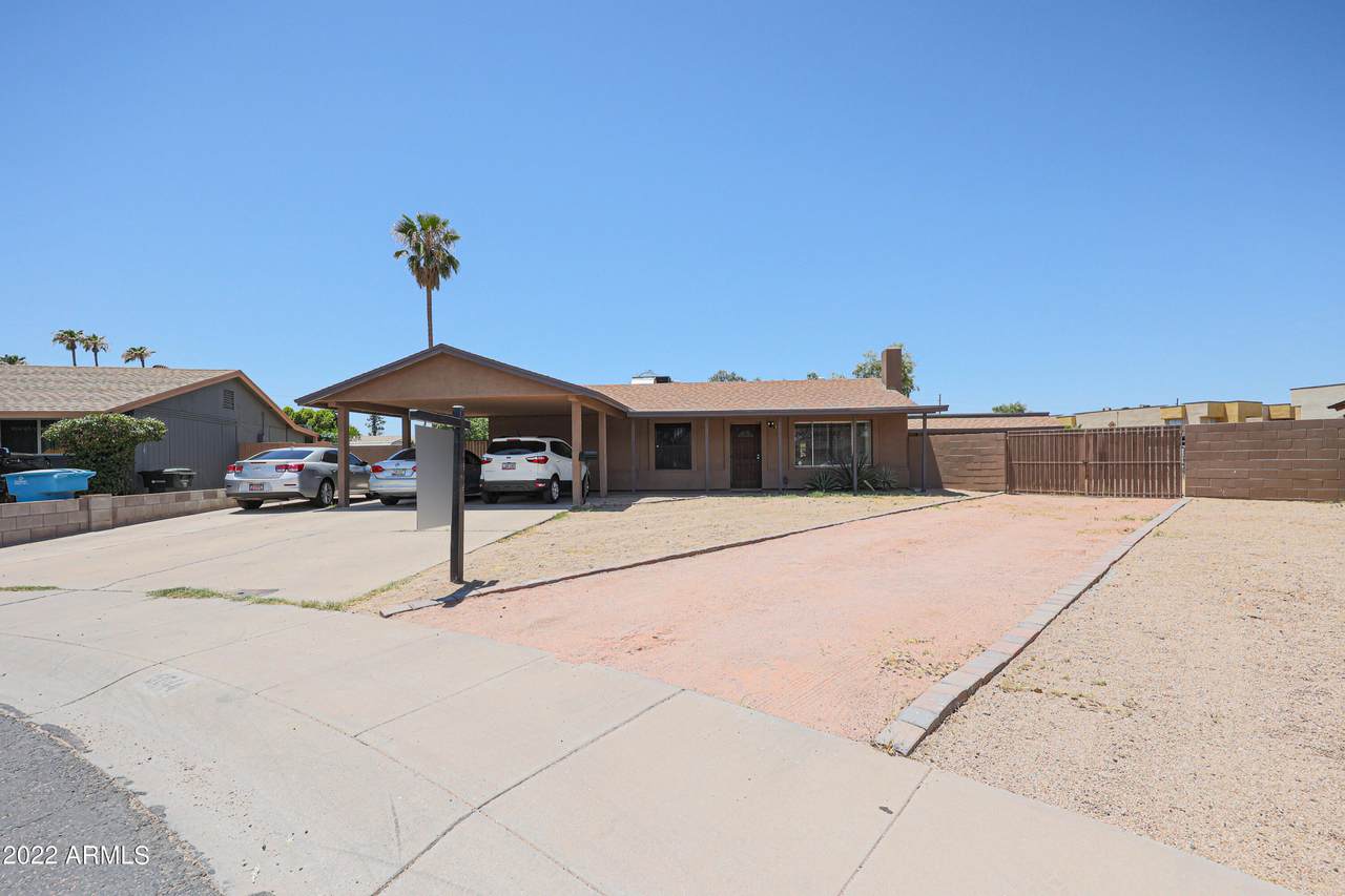 5044 Cambridge Avenue - Photo 1