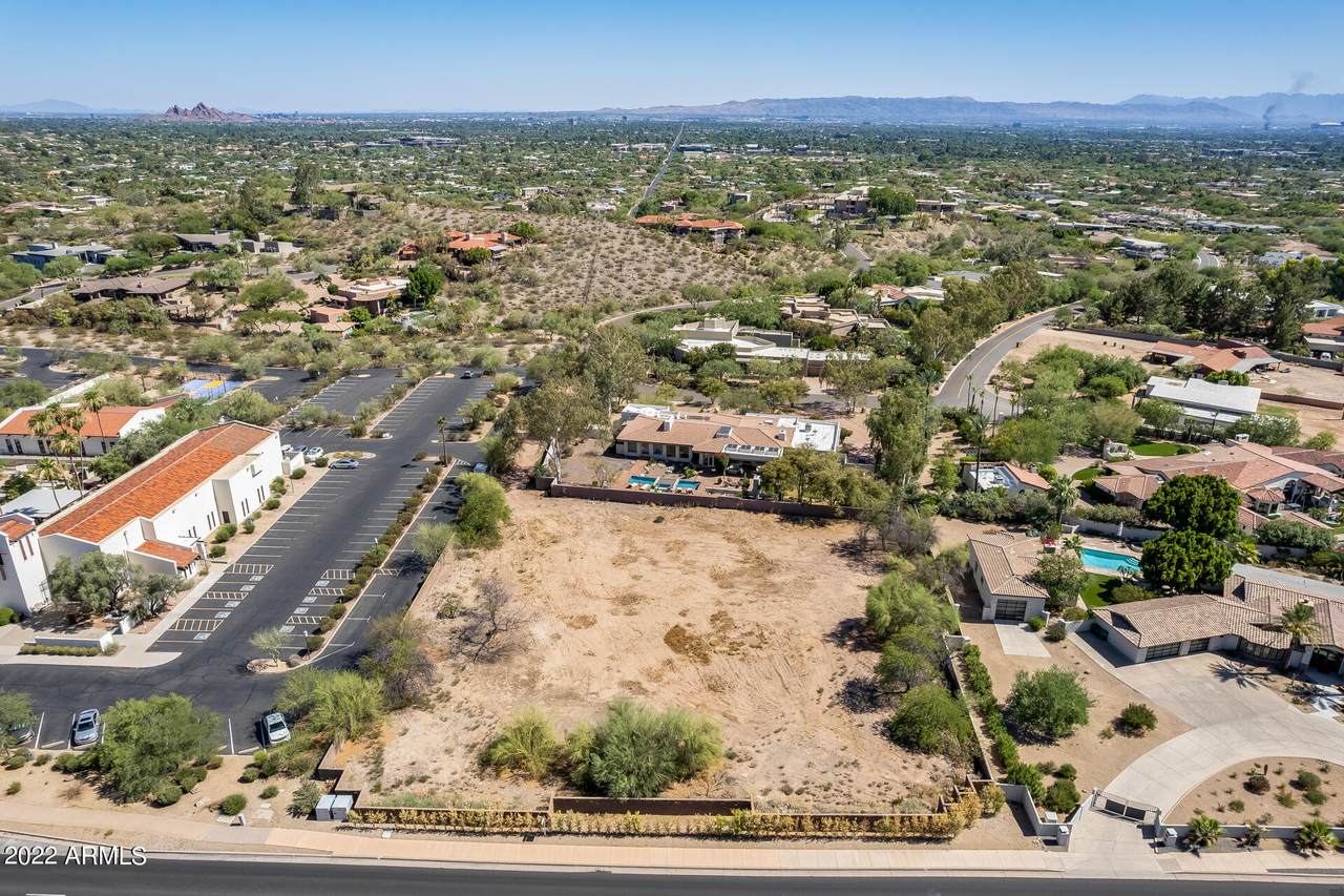 6219 Paradise View Drive - Photo 1