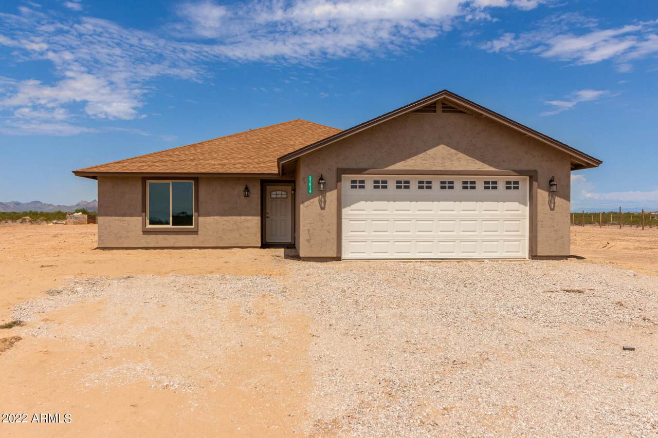 37614 Coolidge Street - Photo 1