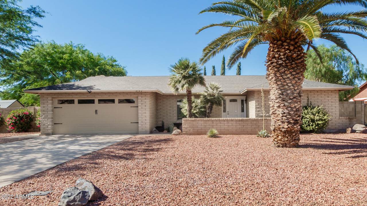 4542 Hearn Road - Photo 1