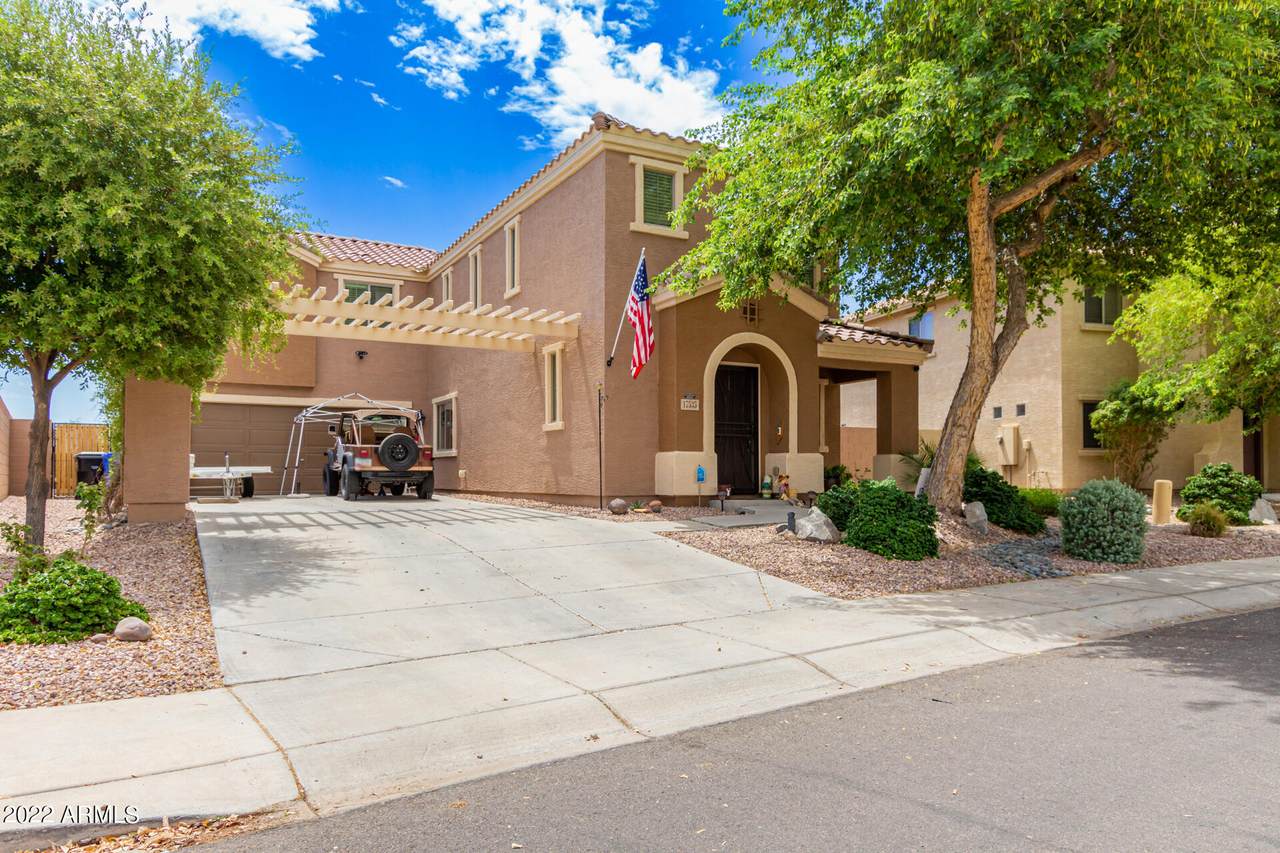 17535 Ventura Street - Photo 1