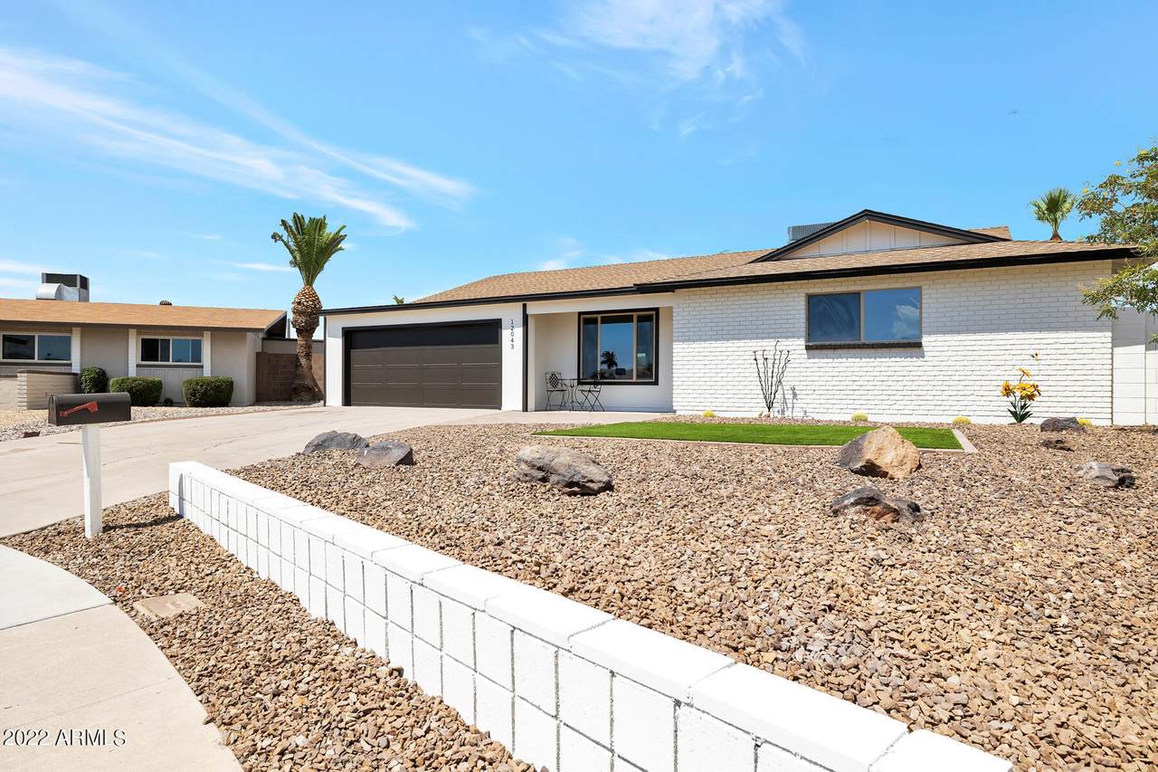 12043 46TH Avenue - Photo 1