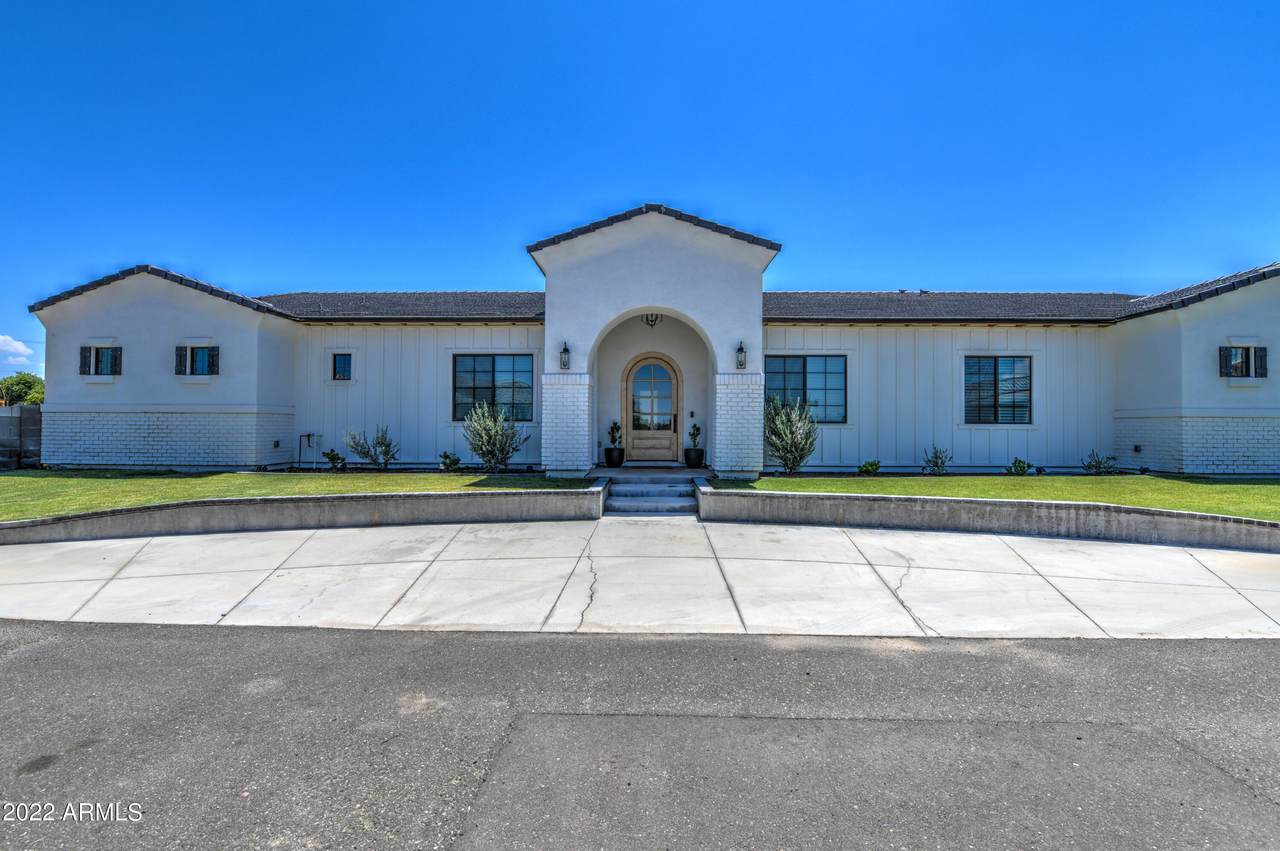 18332 Navajo Drive - Photo 1