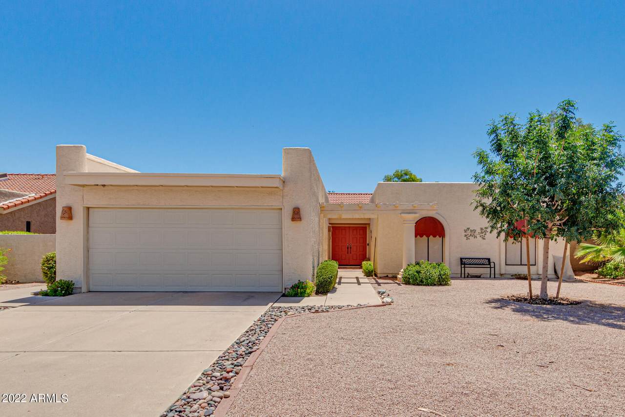 25455 Glenburn Drive - Photo 1