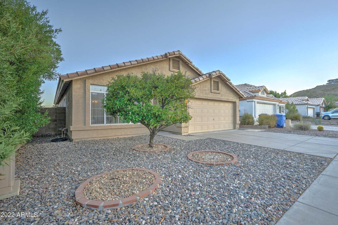 2219 Wescott Drive - Photo 1
